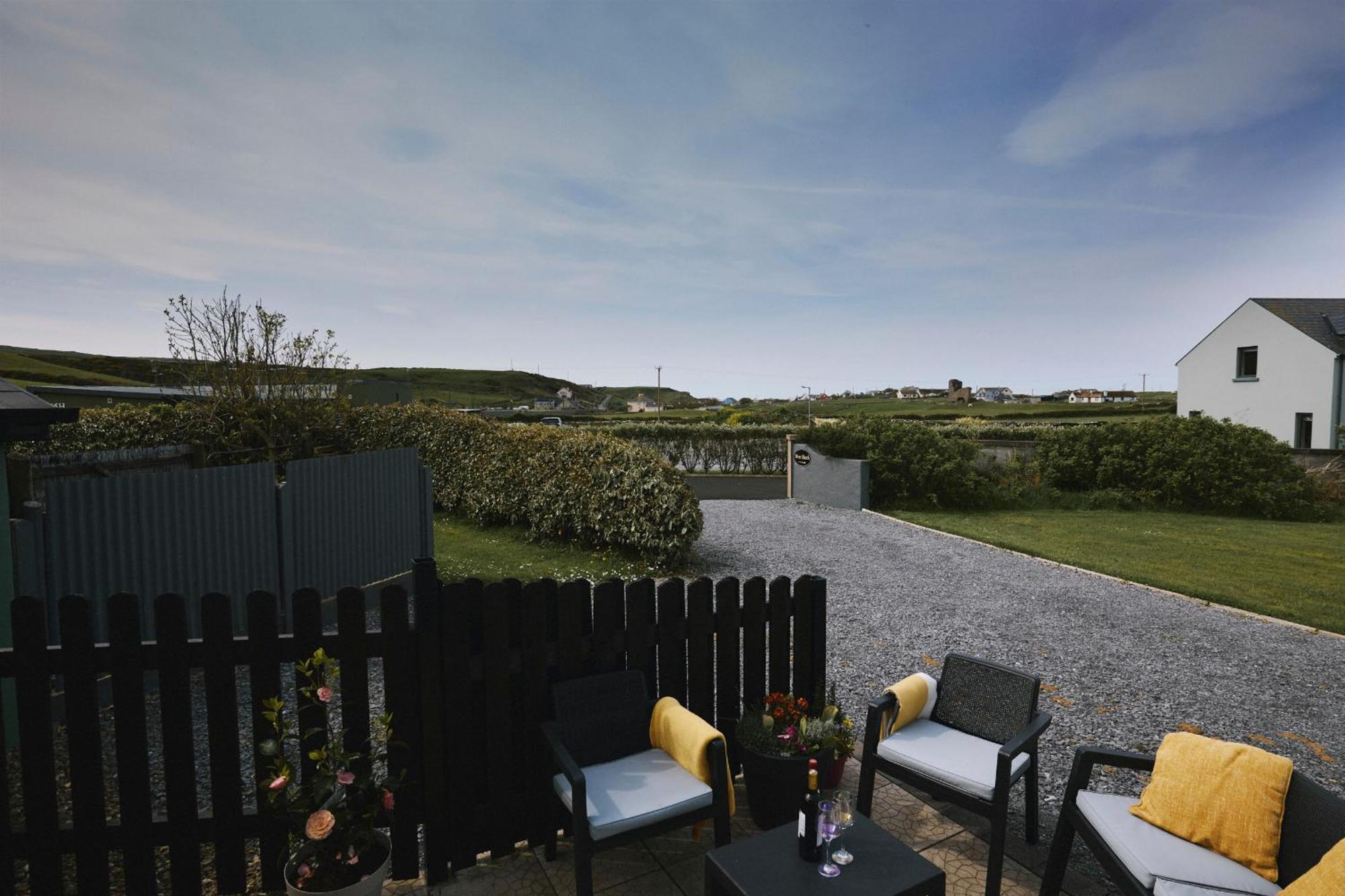 River Shack Doolin Exterior photo